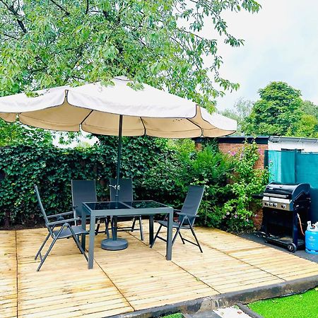 Big Sunset 2 Bedroom House With A Garden Anversa Esterno foto