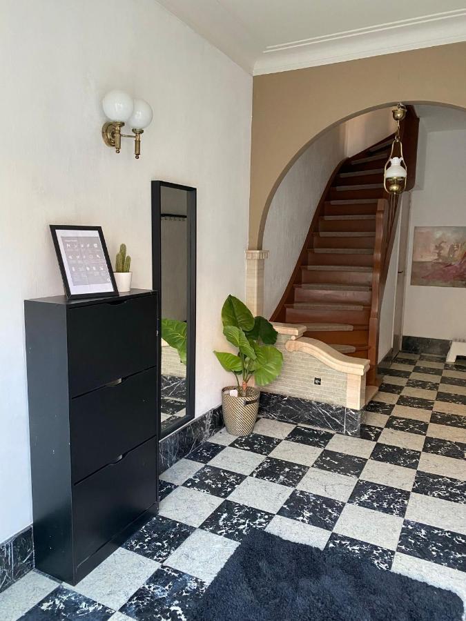 Big Sunset 2 Bedroom House With A Garden Anversa Esterno foto