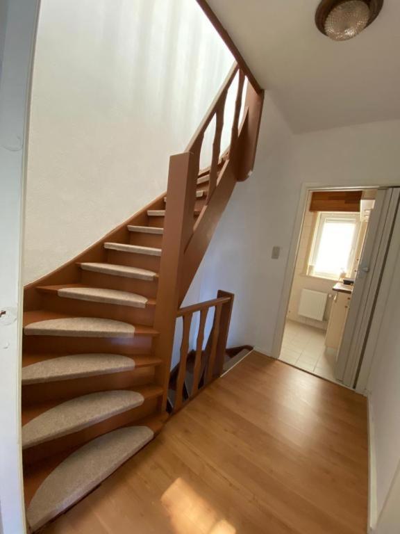 Big Sunset 2 Bedroom House With A Garden Anversa Esterno foto