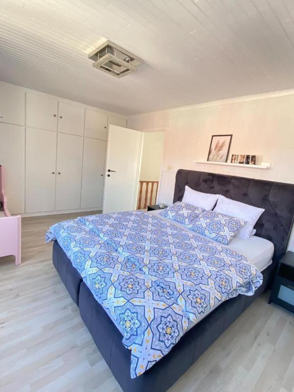 Big Sunset 2 Bedroom House With A Garden Anversa Esterno foto
