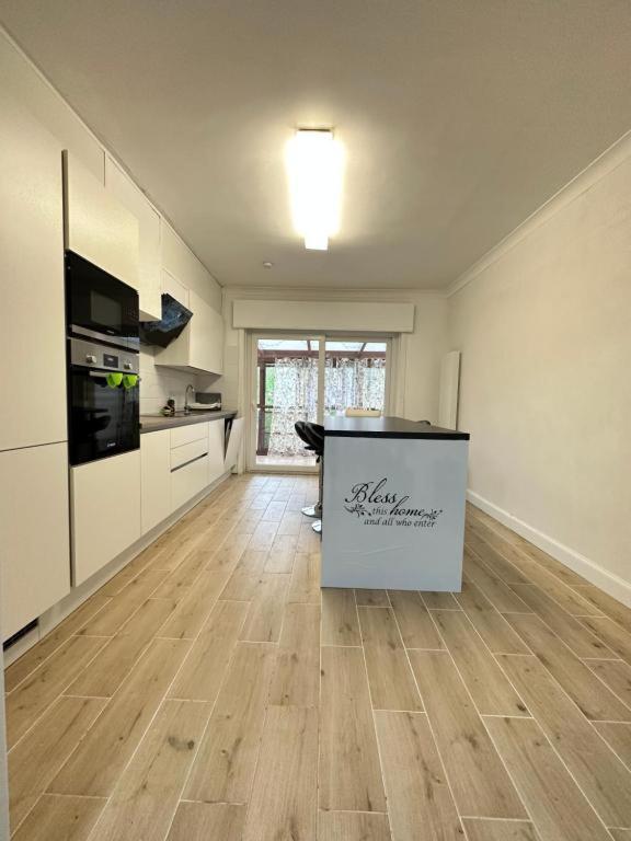 Big Sunset 2 Bedroom House With A Garden Anversa Esterno foto