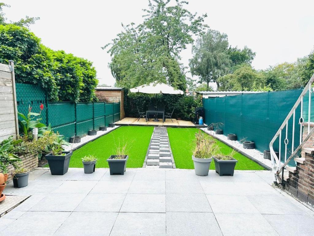 Big Sunset 2 Bedroom House With A Garden Anversa Esterno foto